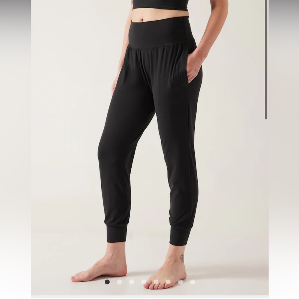 Athleta joggers- Salutation joggers